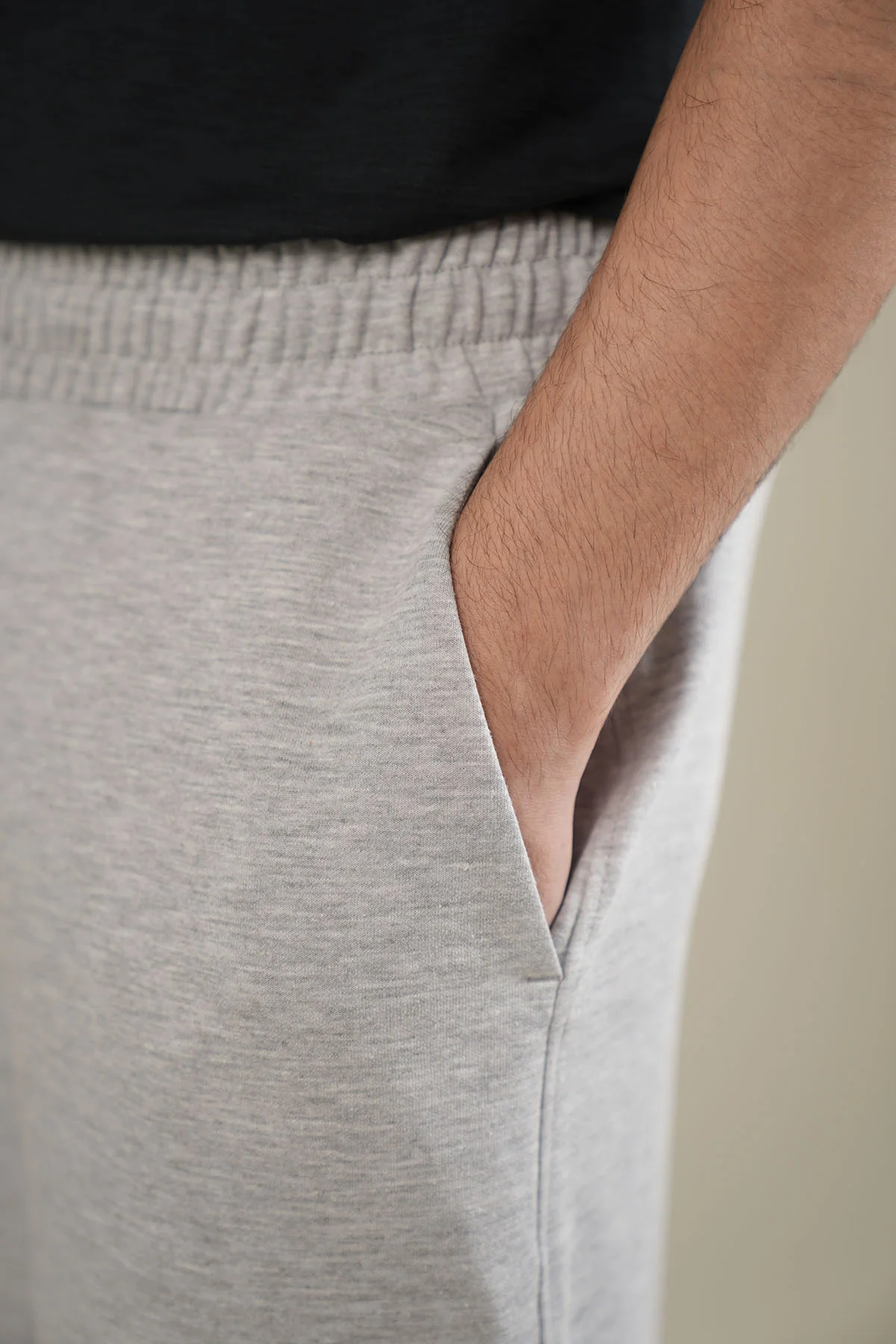 BASIC SHORTS-REGULAR DOUBLE KNIT - Image 2