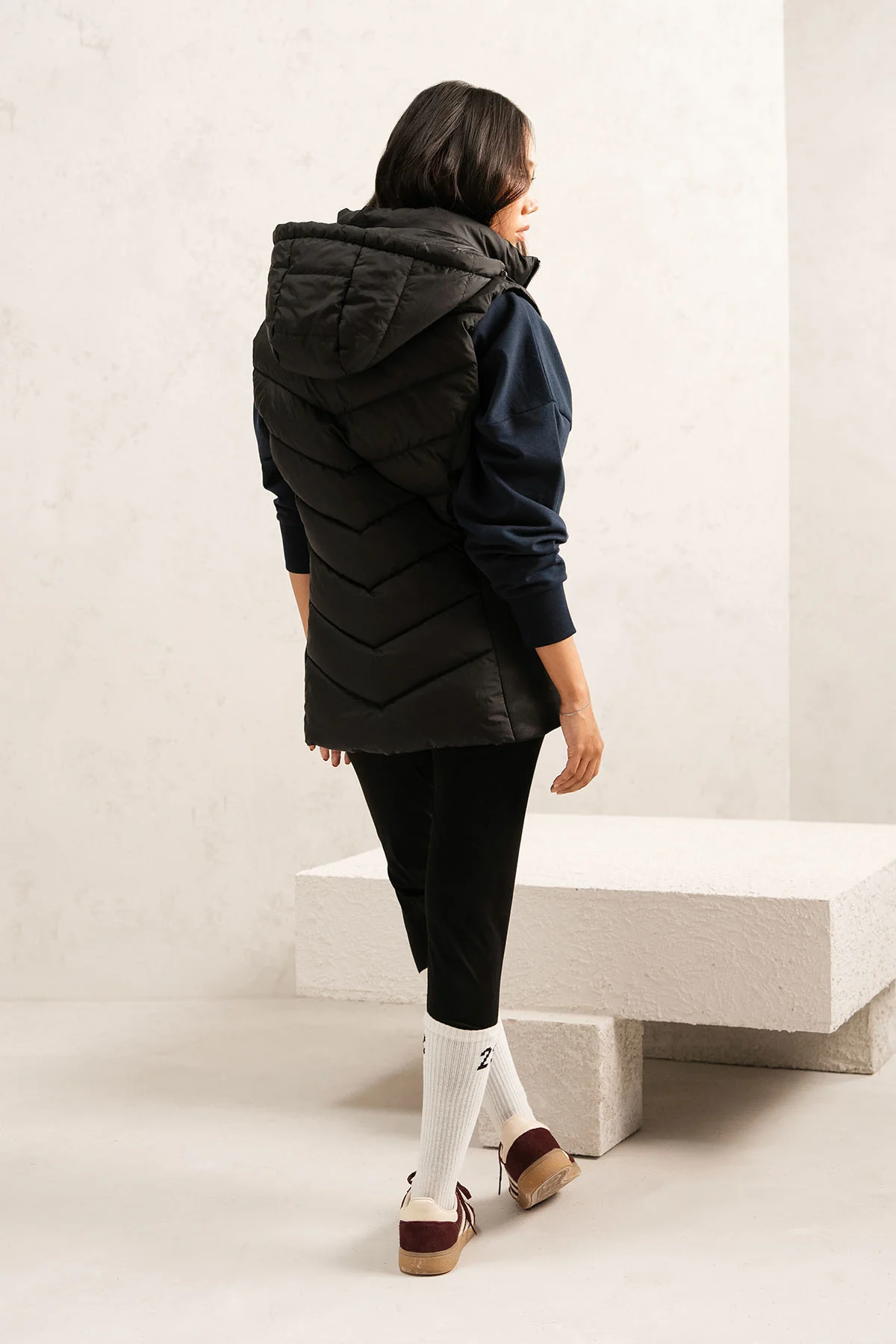 CHEVRON DOWN VEST WITH HOOD - Image 3