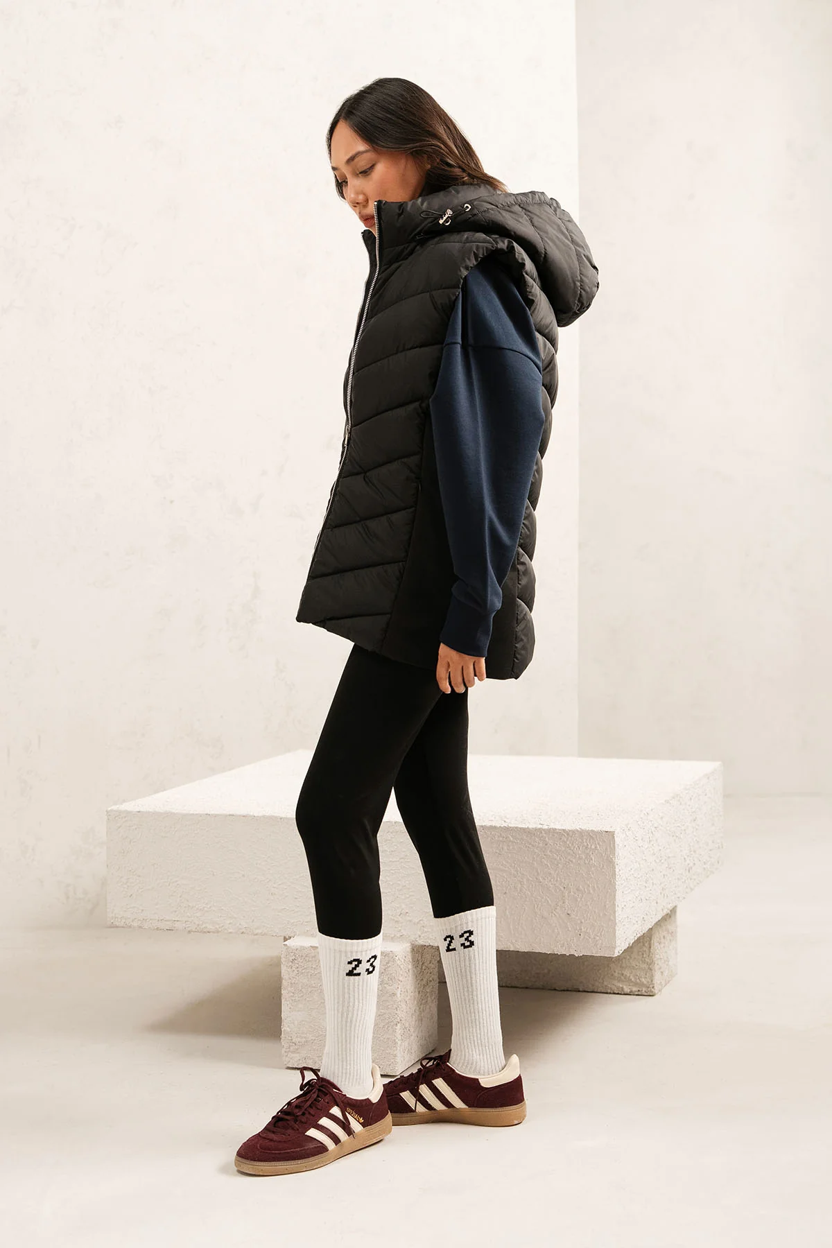 CHEVRON DOWN VEST WITH HOOD - Image 5