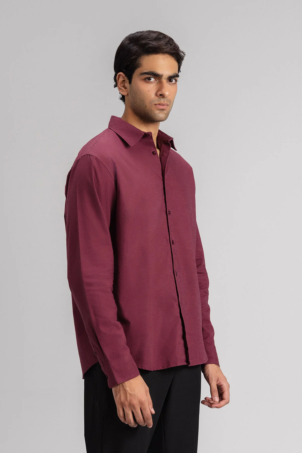 CLASSIC LINEN SHIRT