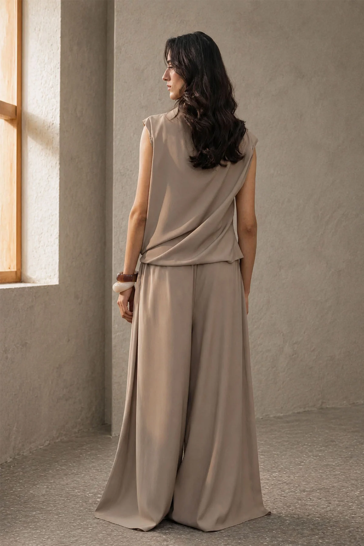 DRAPED COWL NECK TOP - Image 3