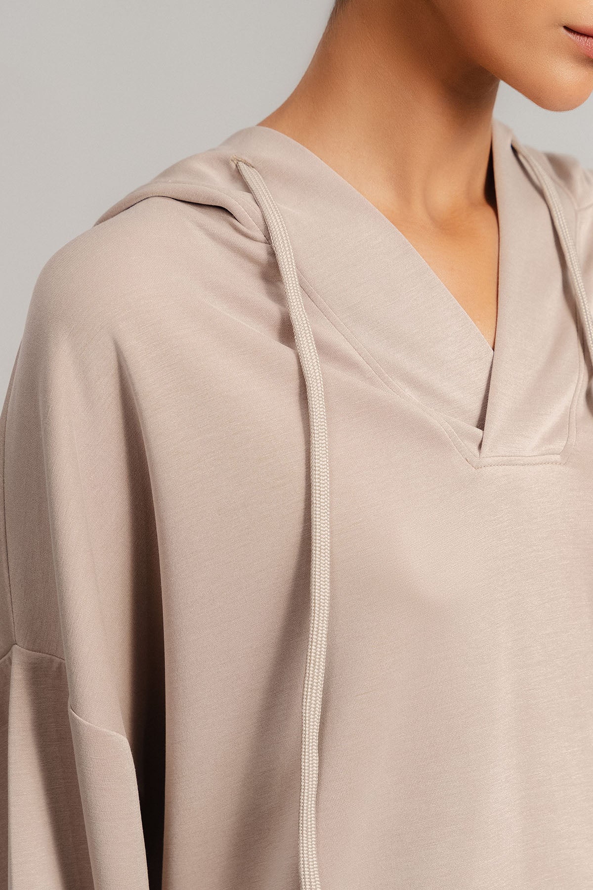 EASY HOODIE CLOUDLUX LIGHT - Image 2