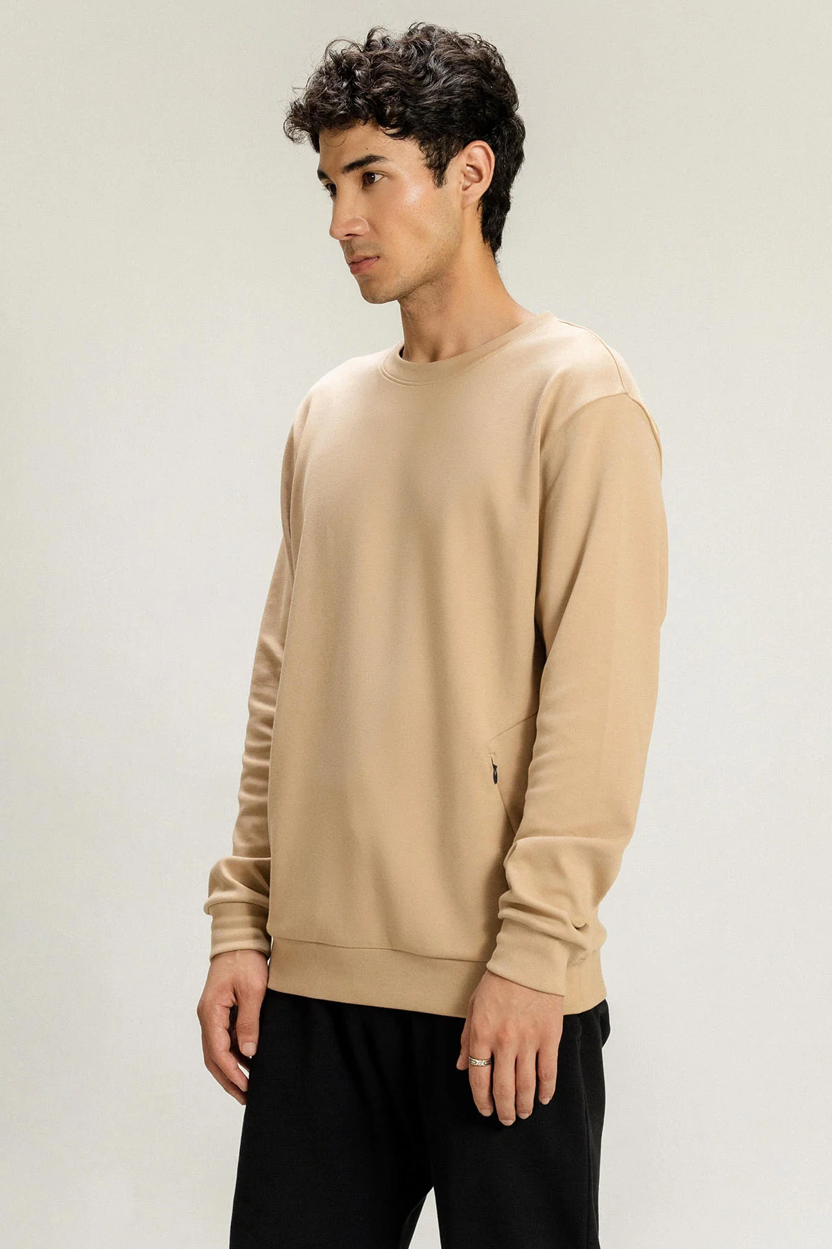 EVERY DAY SWEAT - Image 3