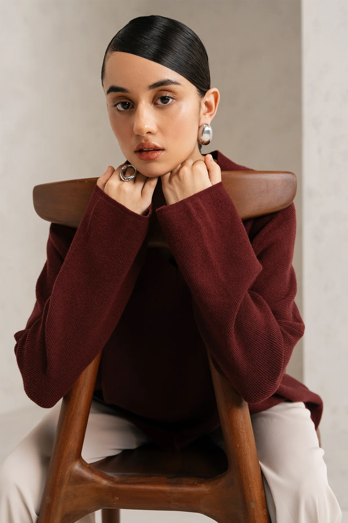 FLUID V-NECK SWEATER - Image 3
