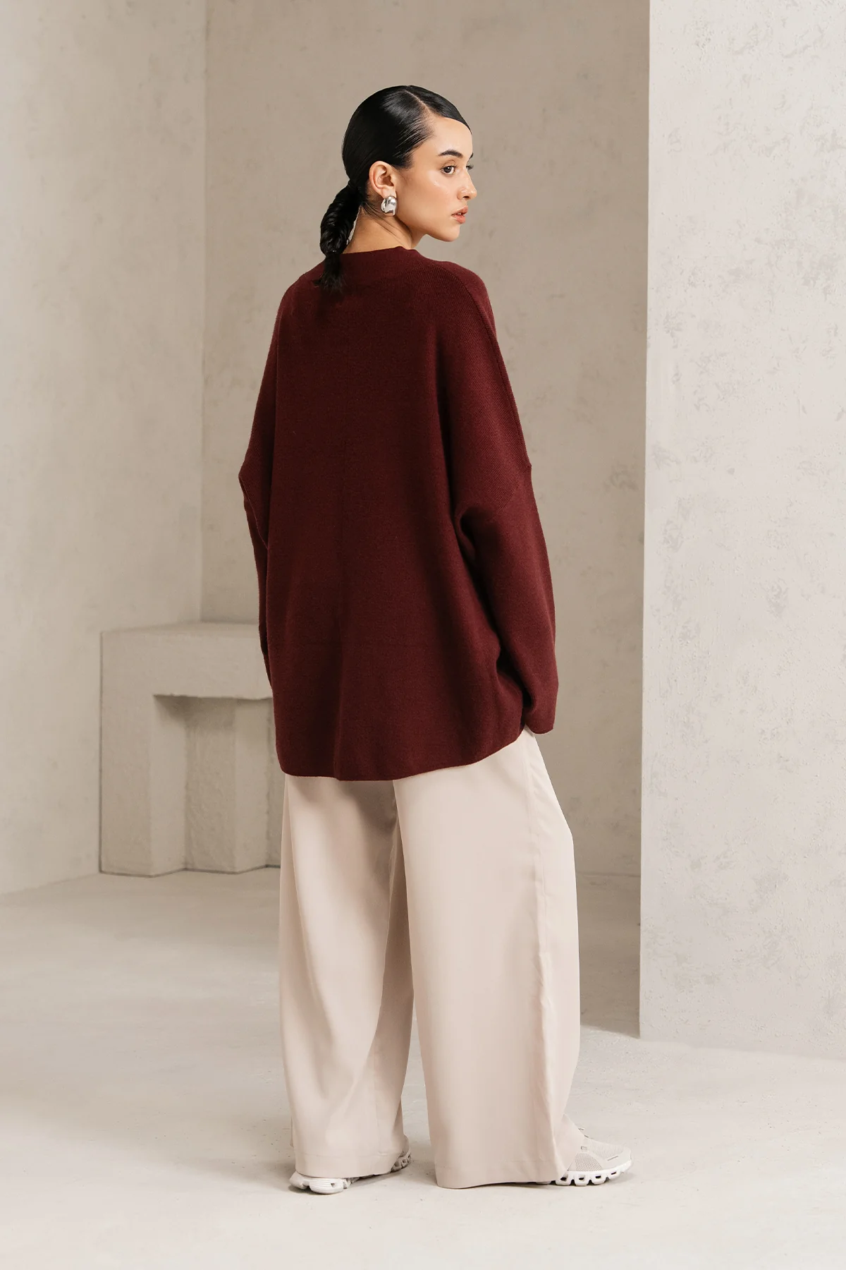 FLUID V-NECK SWEATER - Image 4