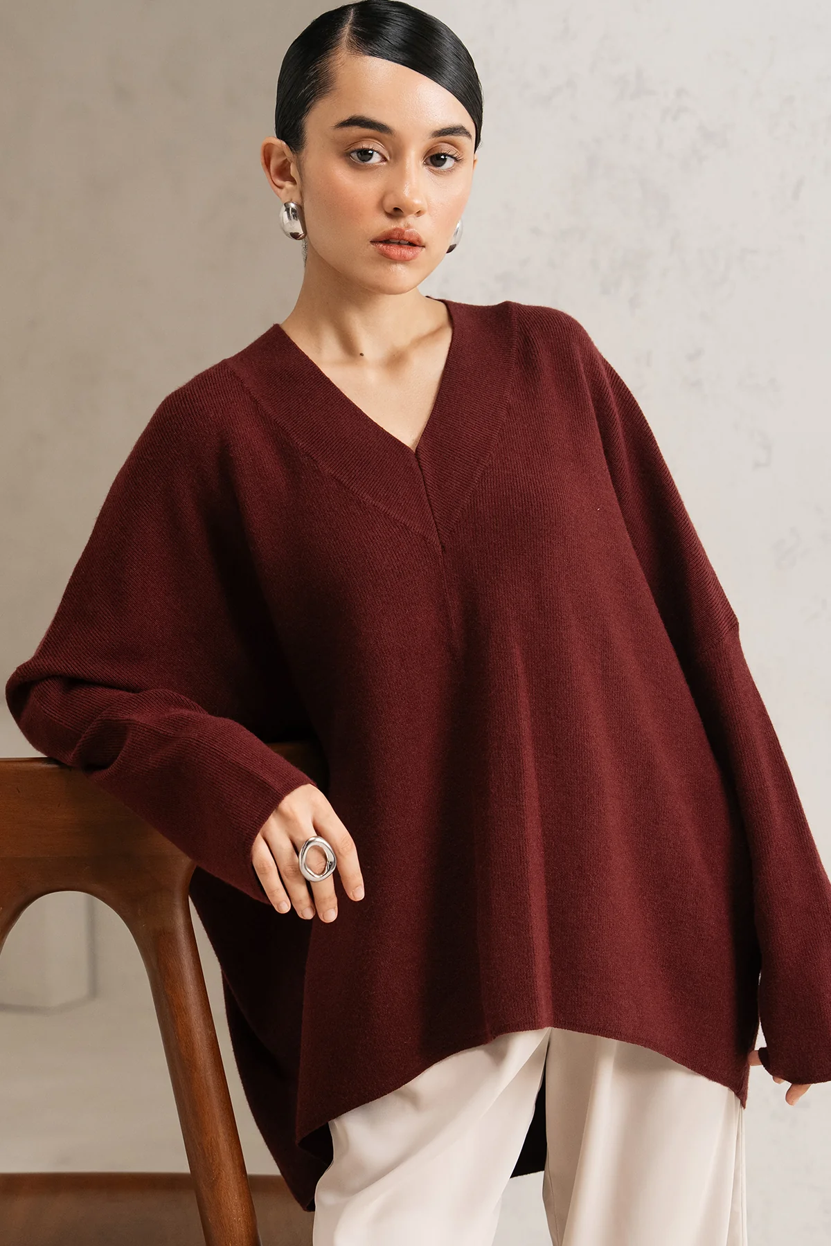 FLUID V-NECK SWEATER - Image 5