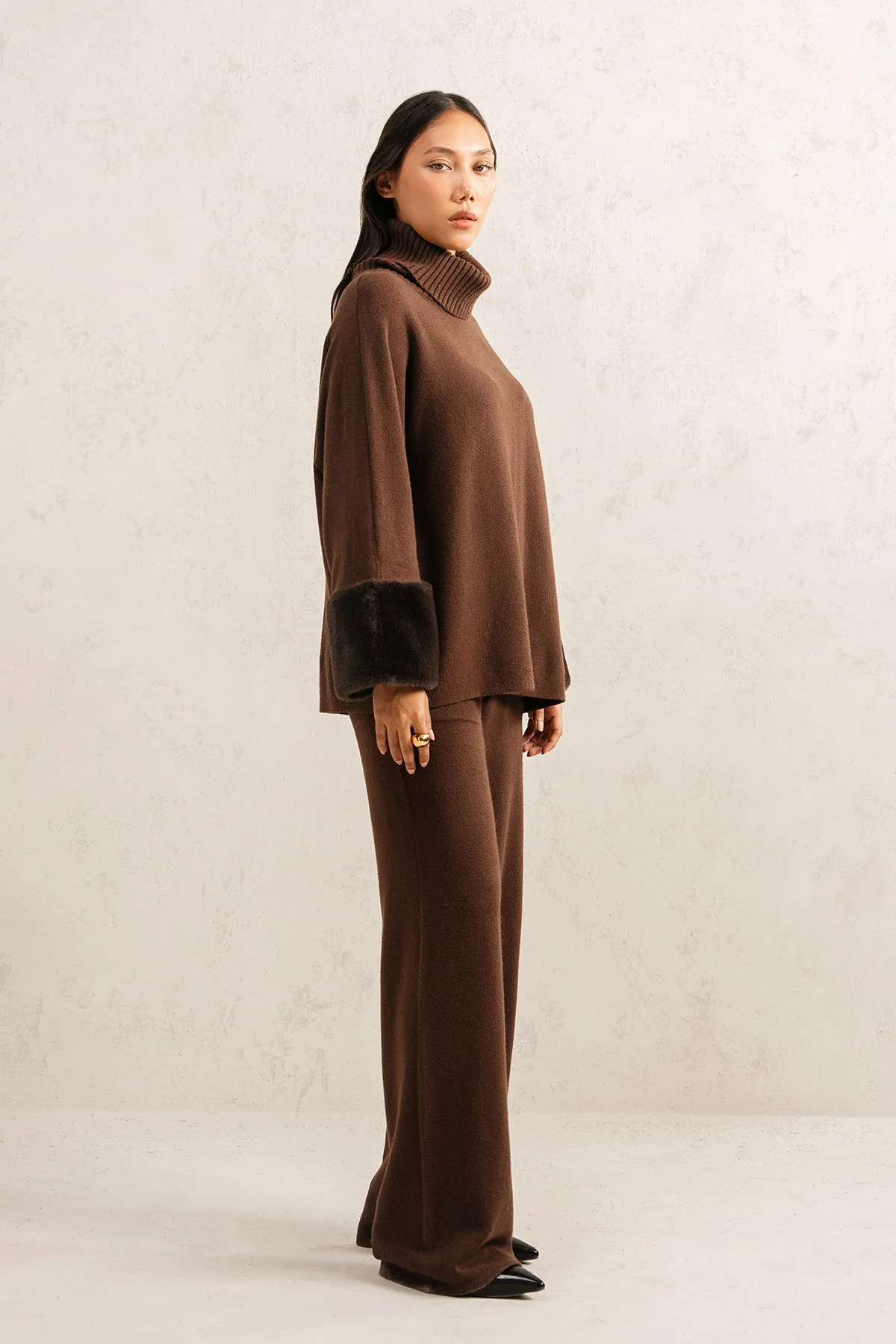 HIGH-NECK RIBBED KNIT SET - Image 6