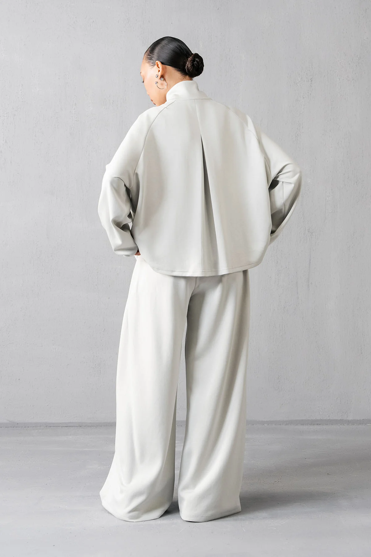 LIGHTWEIGHT WIDE-LEG PANTS - CLOUDLUX - Image 3