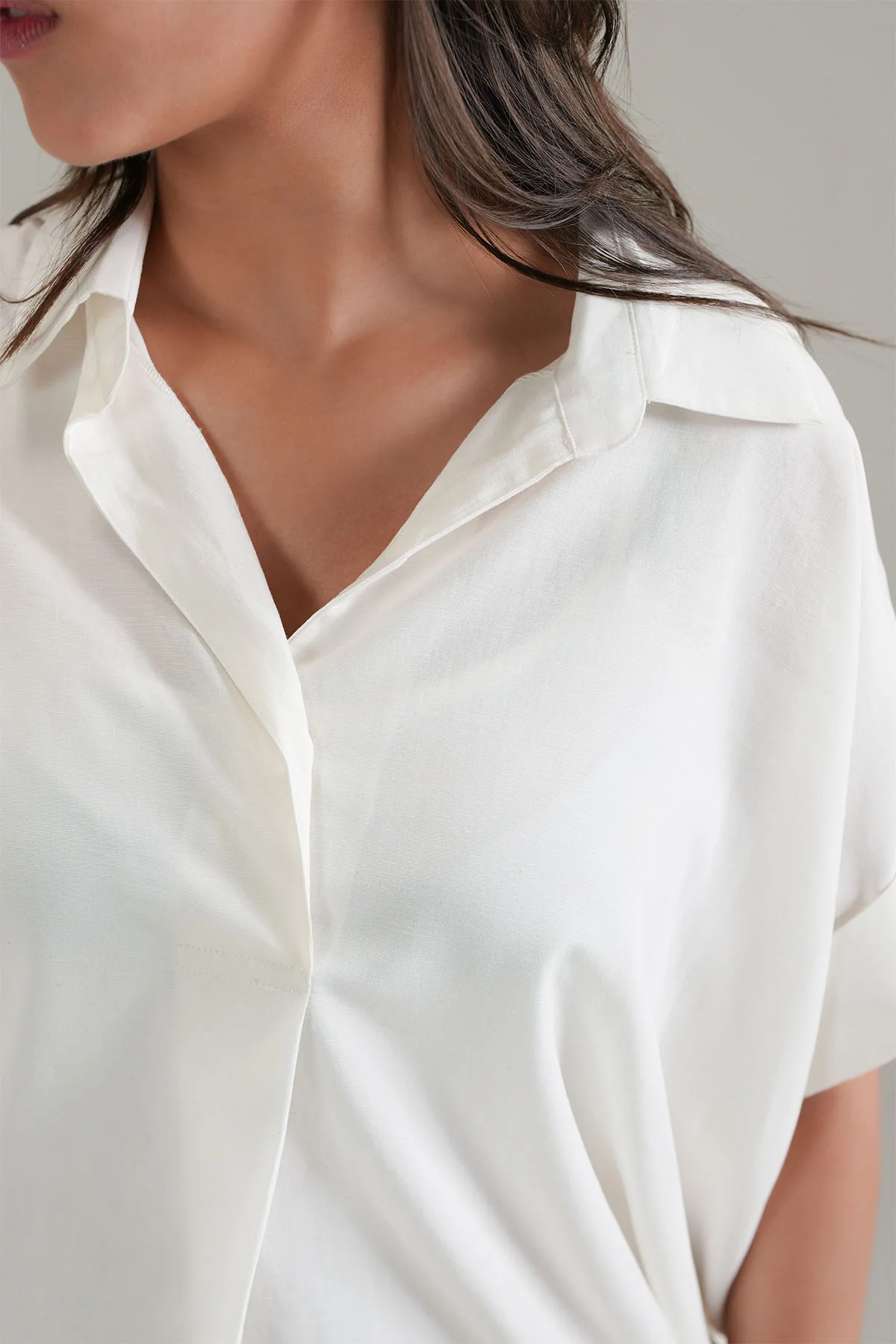 LINEN BLEND RELAXED TOP - Image 2