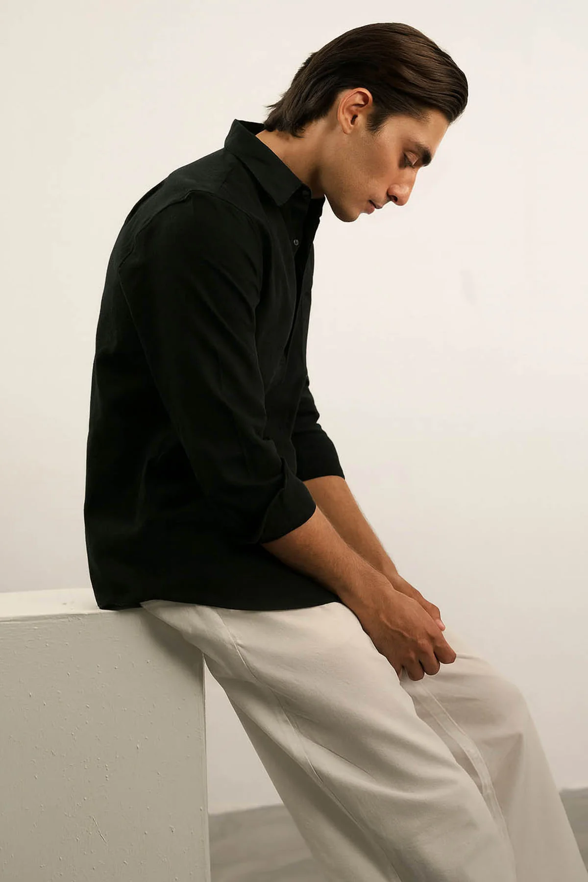 CLASSIC LINEN SHIRT - Image 2