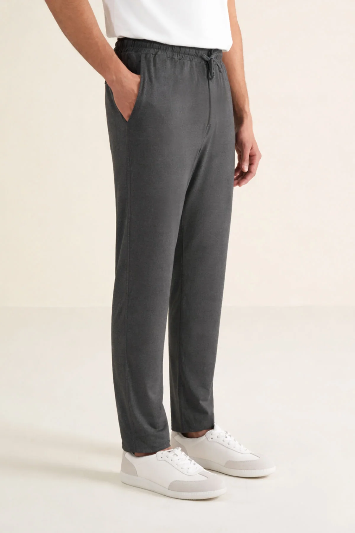 MEN EASY FLOW SWEATPANTS