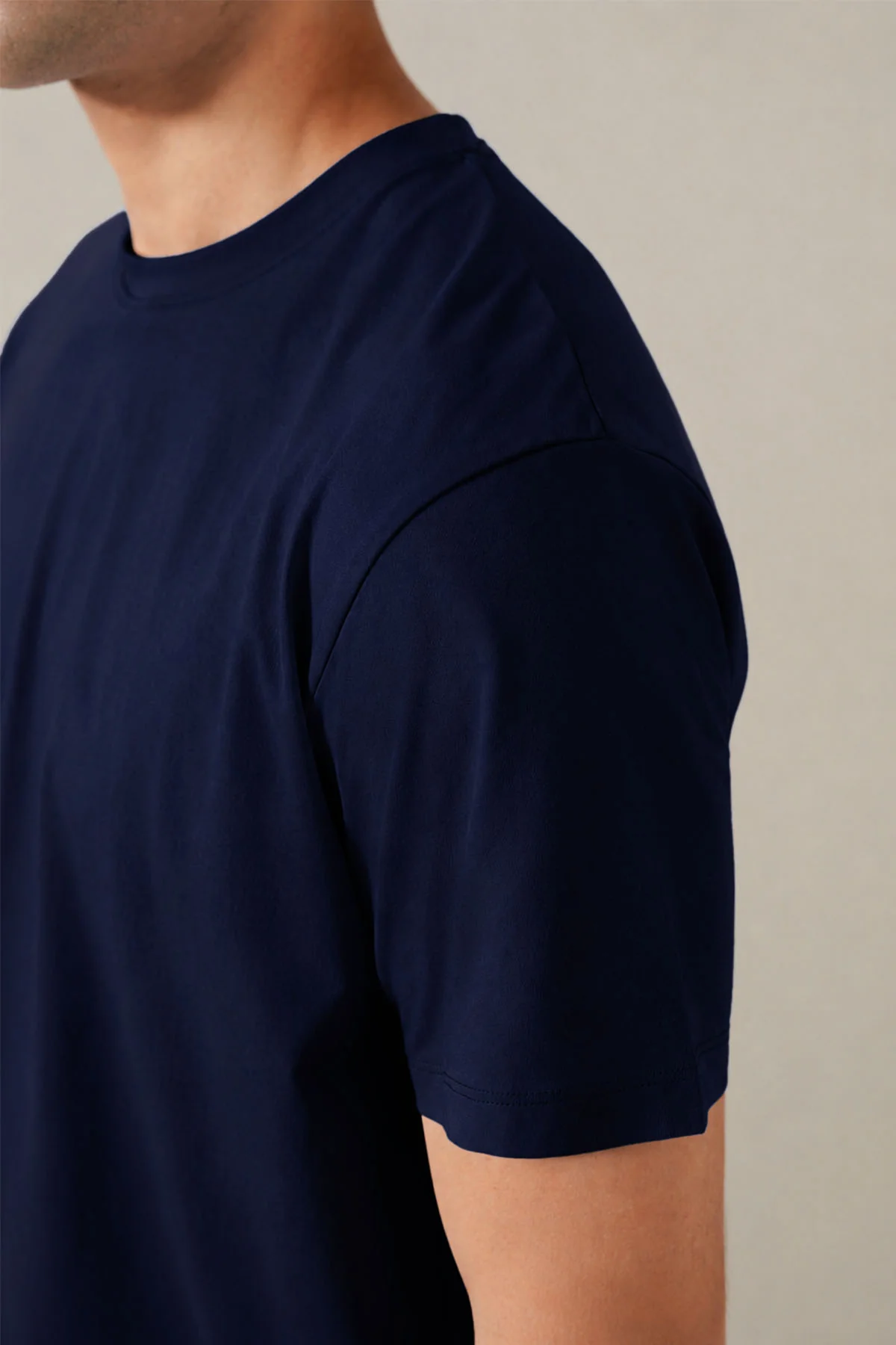 MEN SPORTS TECH TEE - Image 3