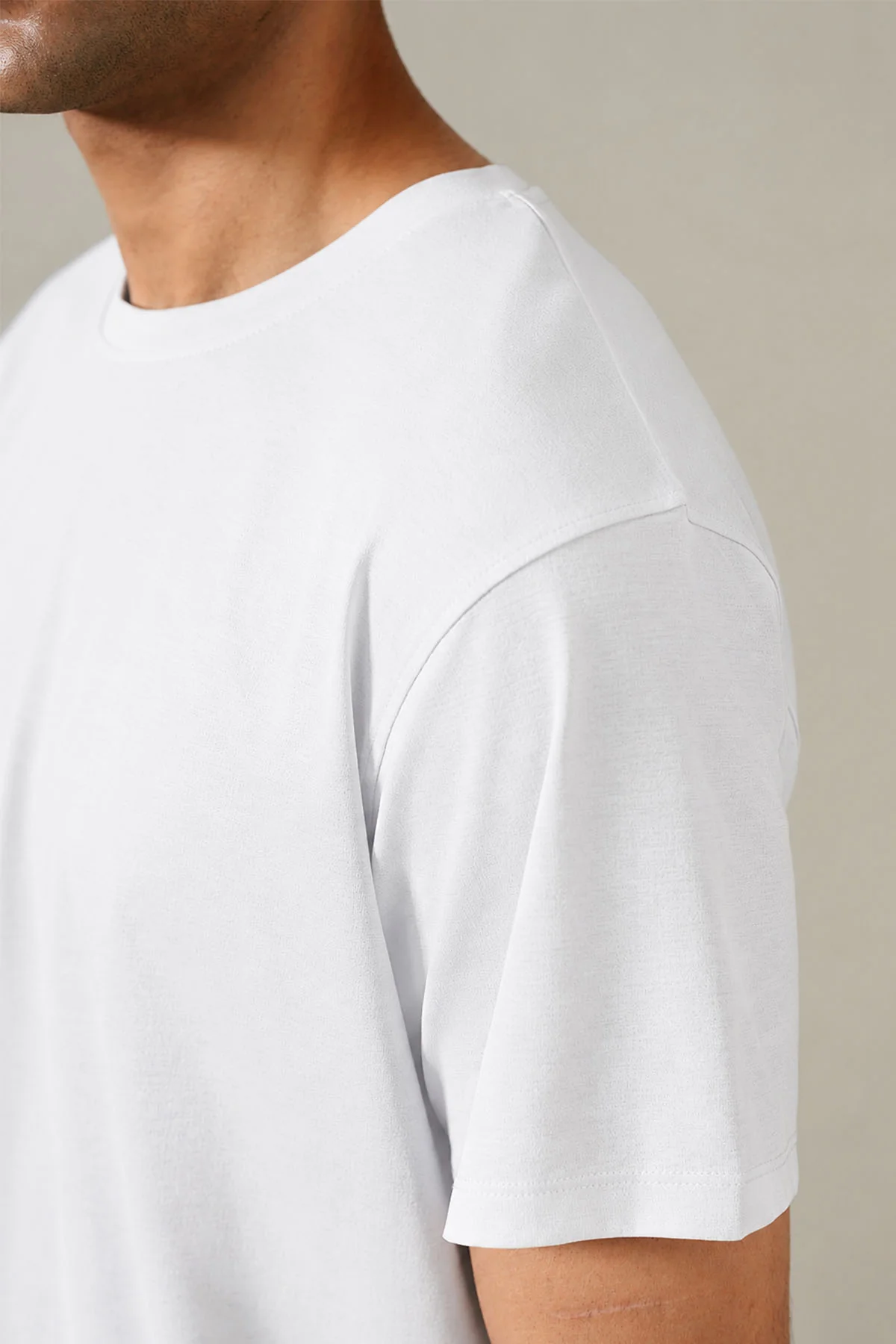 MEN SPORTS VENT TEE - Image 2