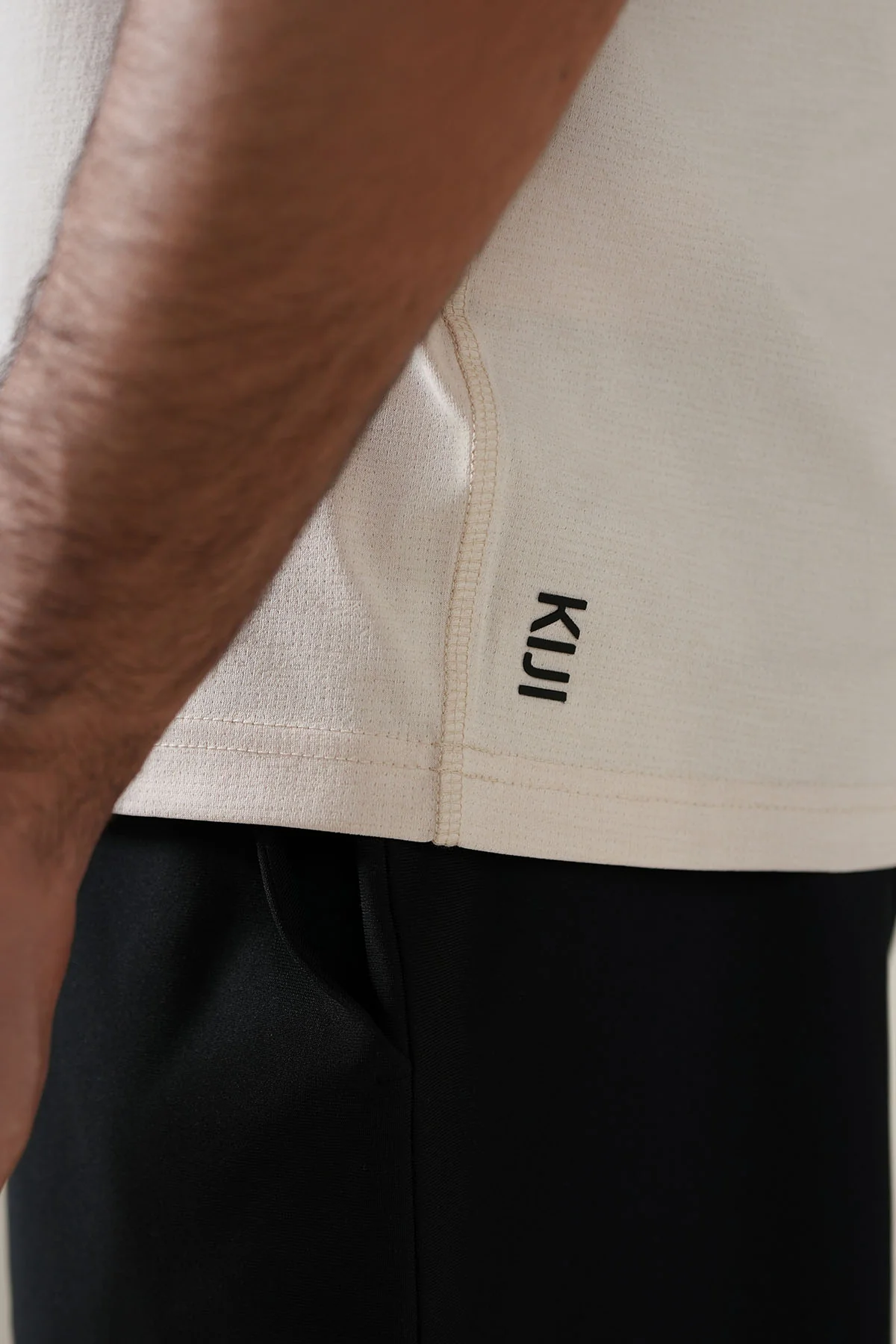 MEN TRAINING VENT TEE - Image 3