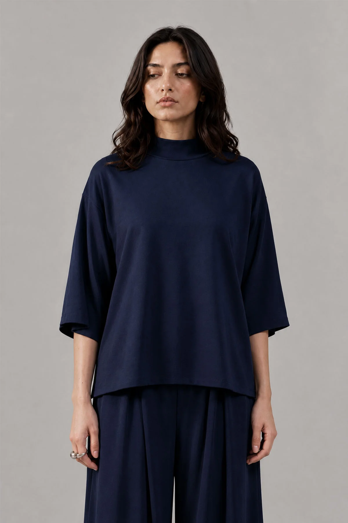MOCK NECK SIDE SLIT CLOUDLUX