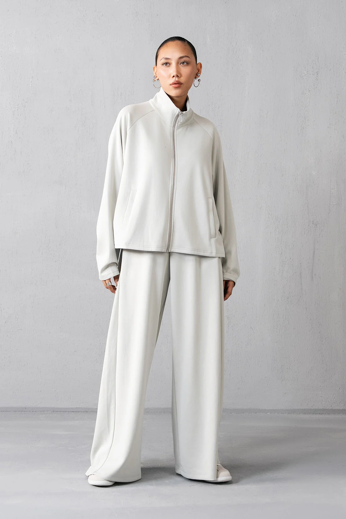 MOCK NECK ZIPPER - CLOUDLUX - Image 4