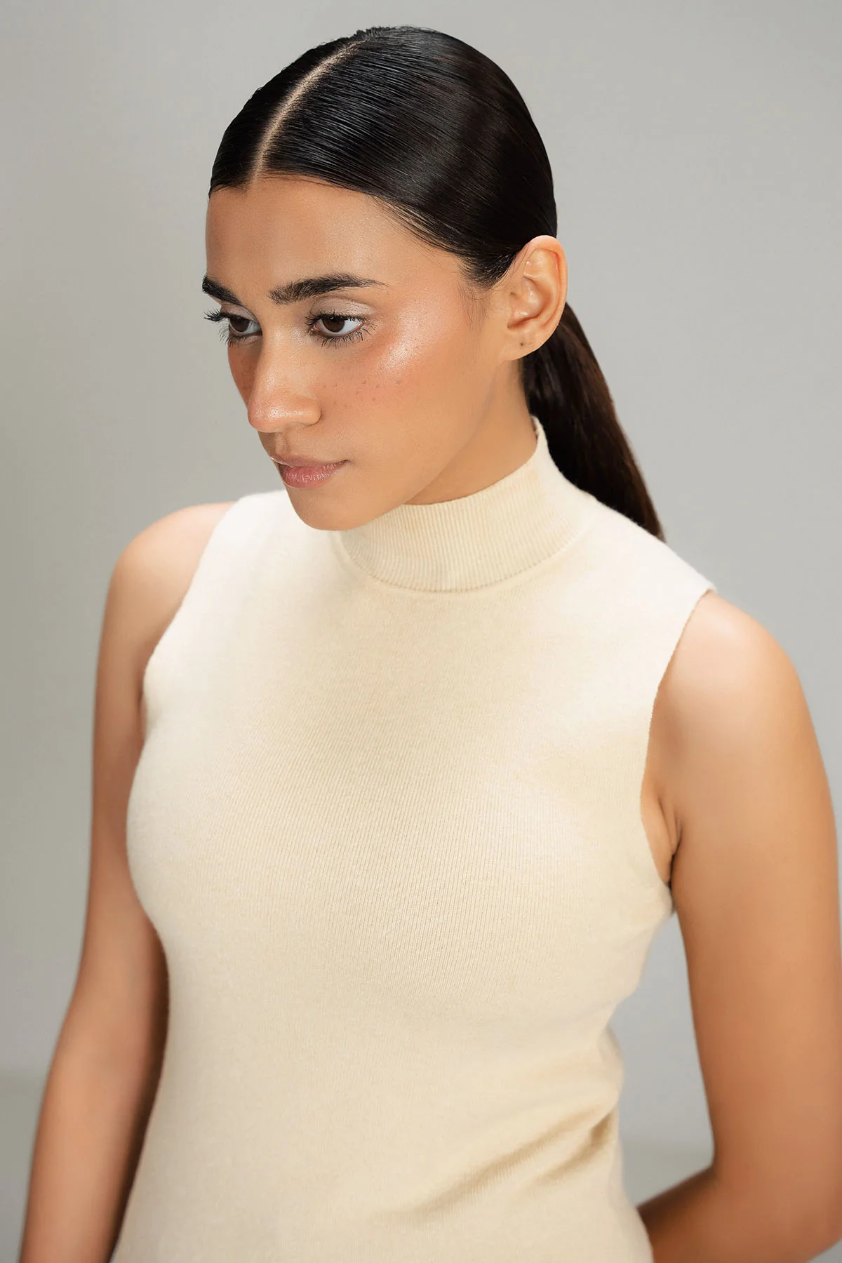 OATMEAL MOCK NECK SWEATER - KNIT WEAR - Image 7