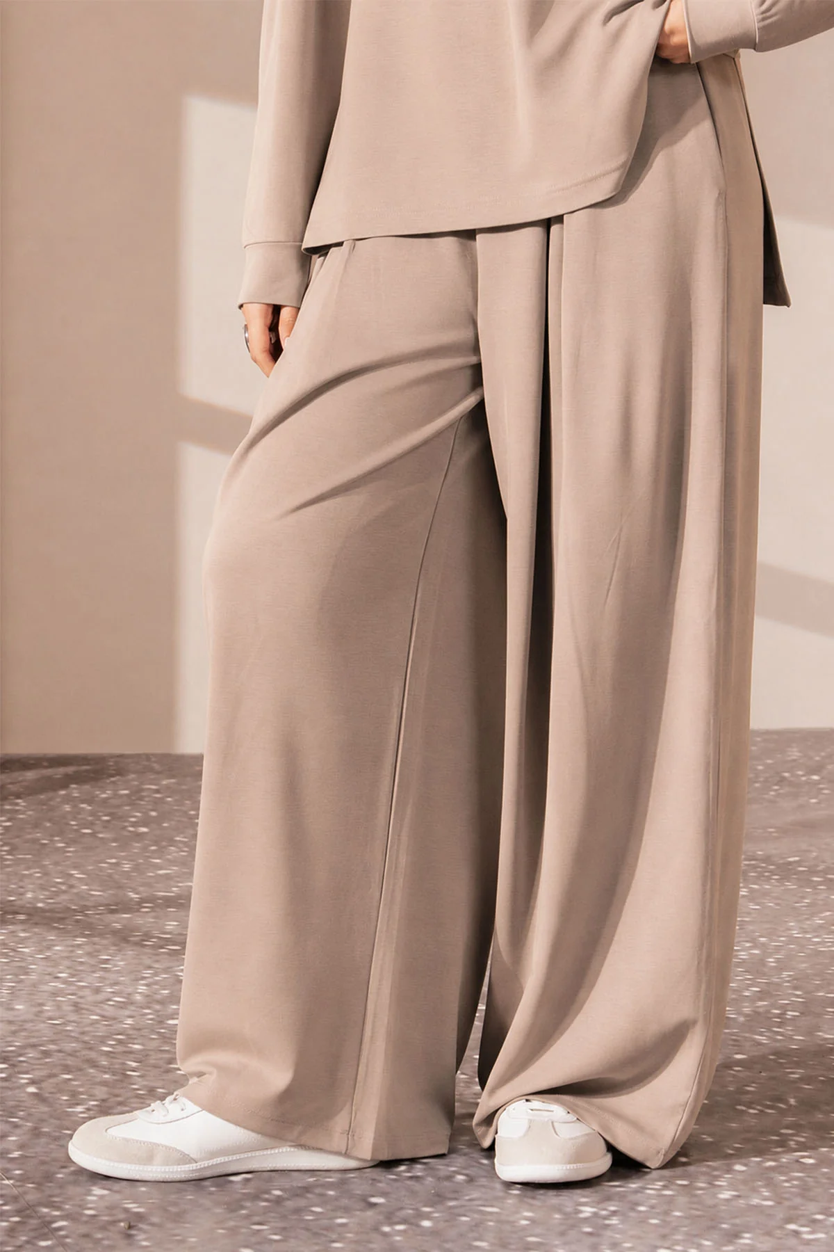 PLEATED LOUNGE PANTS CLOUDLUX - Image 2