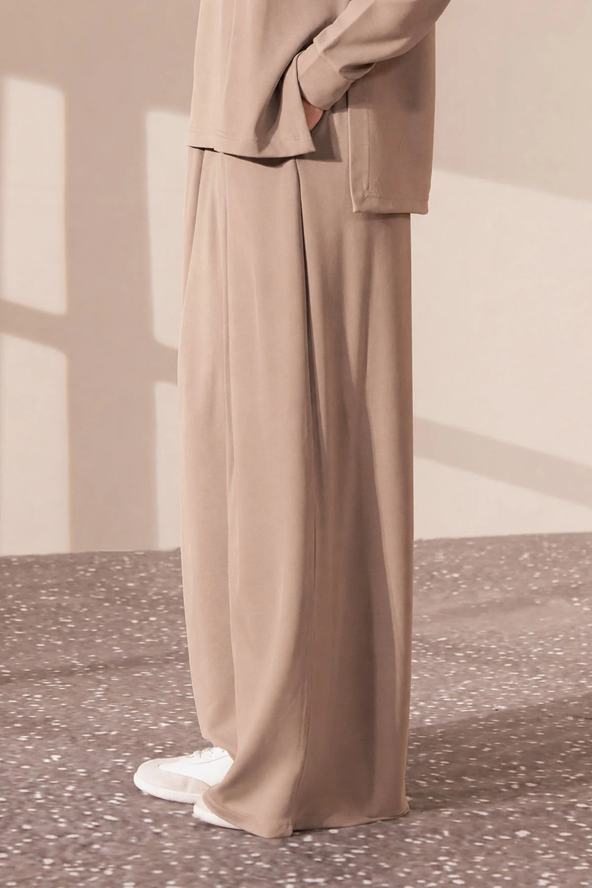 PLEATED LOUNGE PANTS CLOUDLUX - Image 3