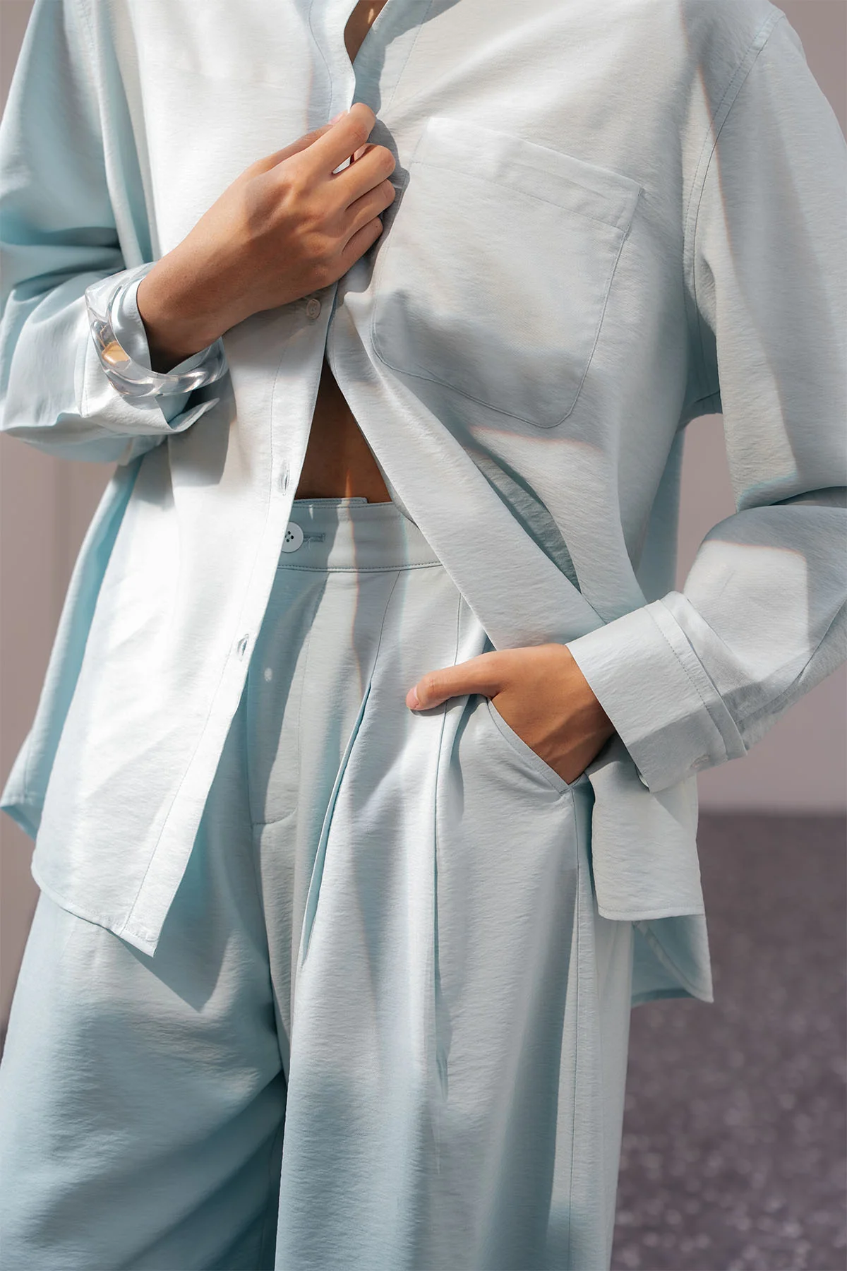 RELAXED PANTS - WRINKLED - Image 2