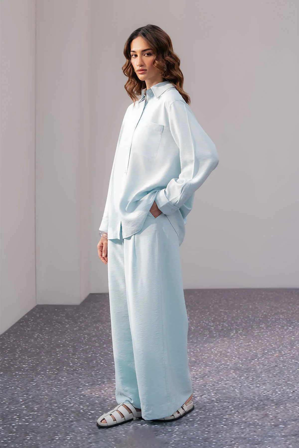 RELAXED PANTS - WRINKLED - Image 3