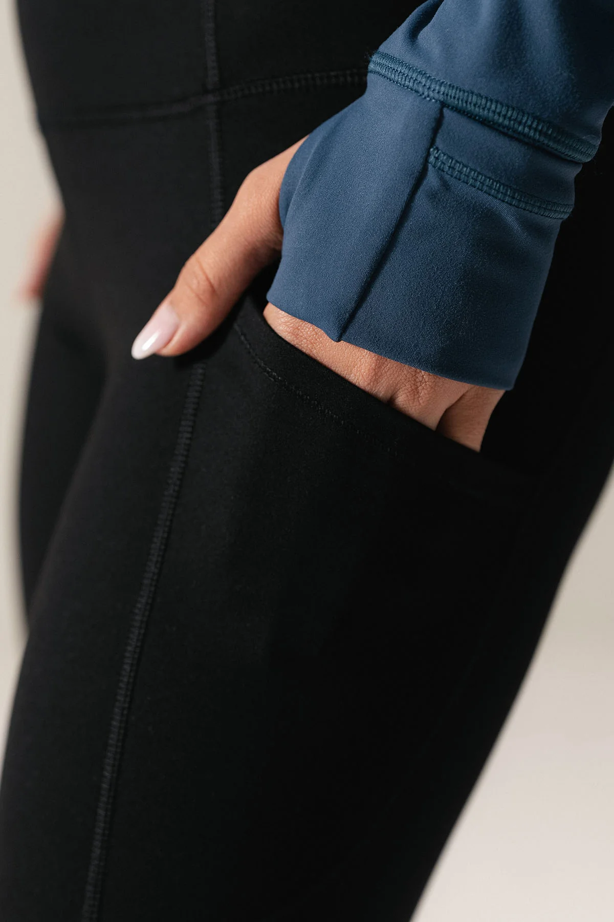 SOFT TOUCH ACTIVE POCKET LEGGINGS - Image 4