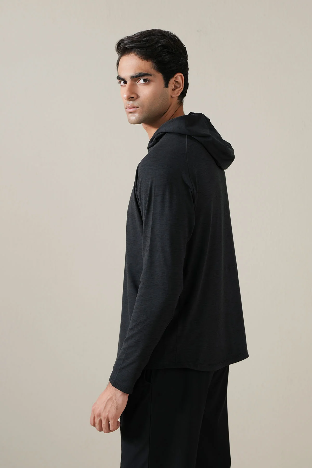 SOFTFORM PULLOVER HOODIE - Image 5