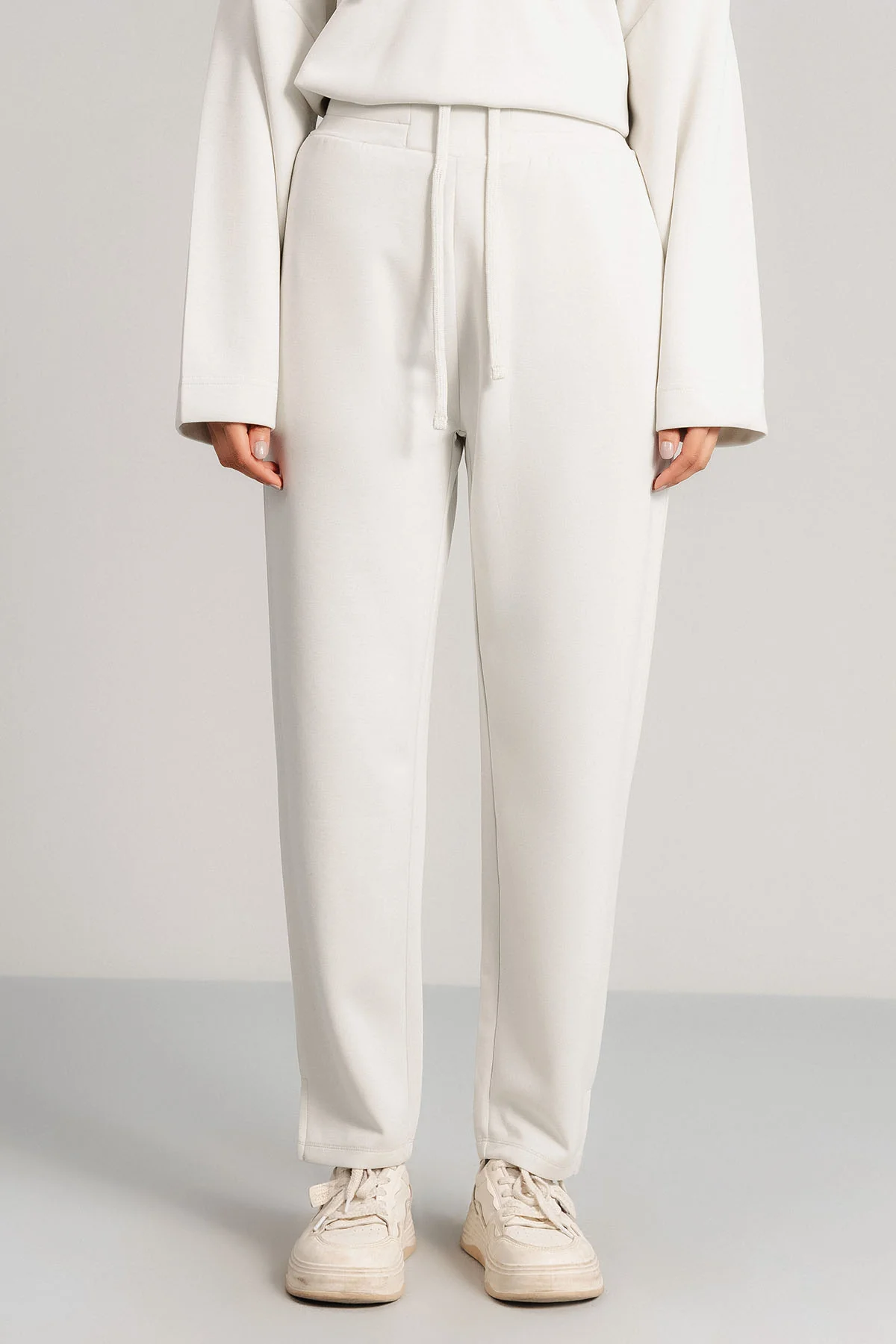 STRAIGHT PANTS CLOUDLUX LIGHT
