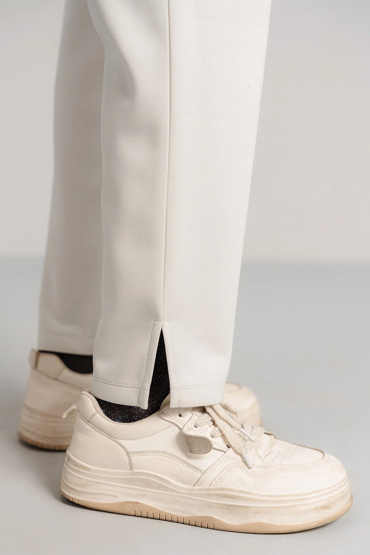 STRAIGHT PANTS CLOUDLUX LIGHT - Image 4