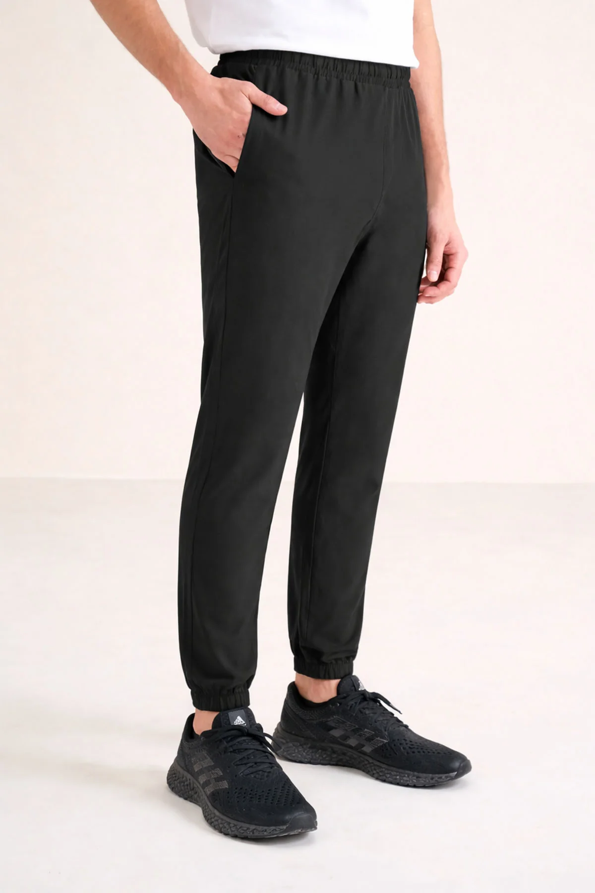 MEN STUDIO JOGGERS