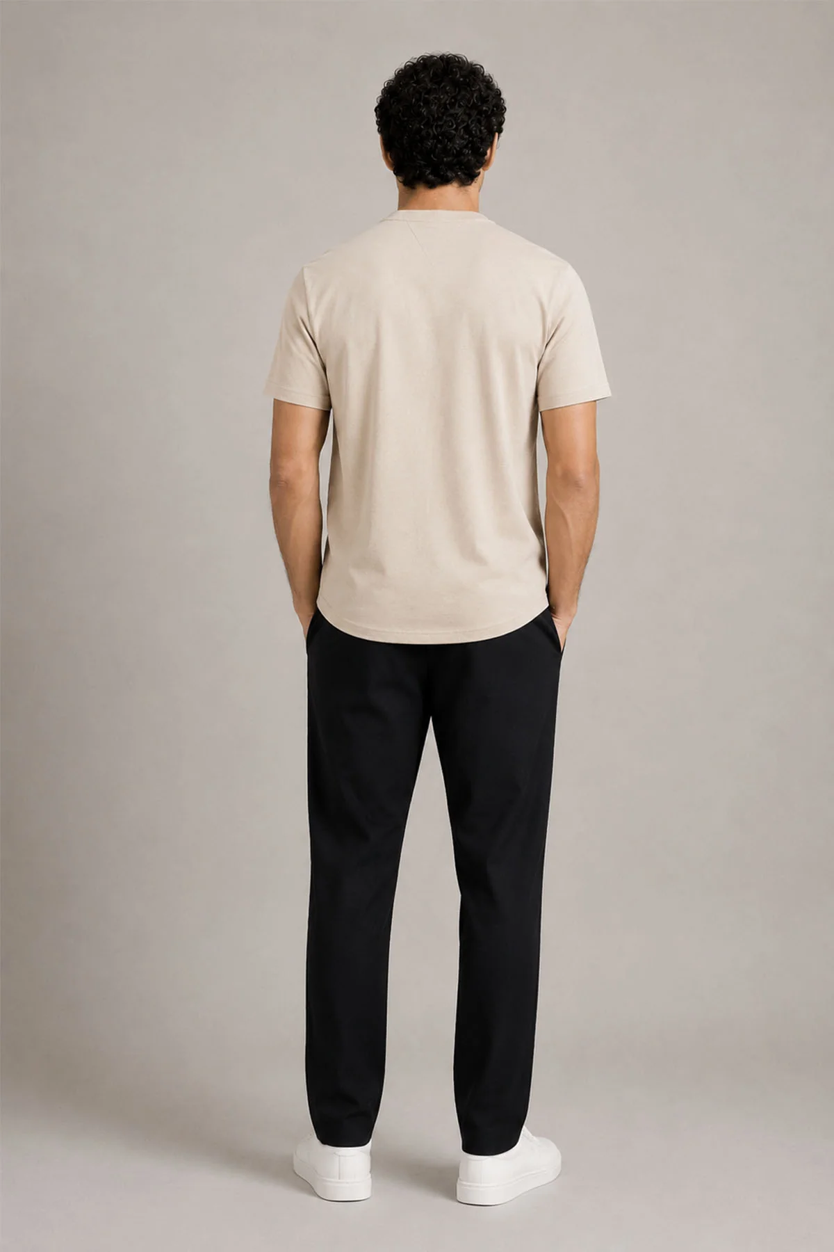 T-SHIRT V-NECK SUPIMA COTTON - Image 4