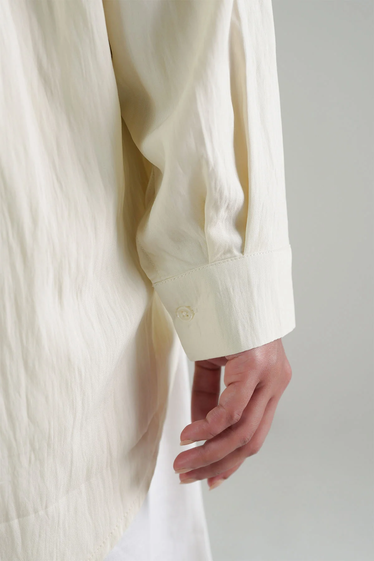 TEXTURED CLASSIC SHIRT - Image 4