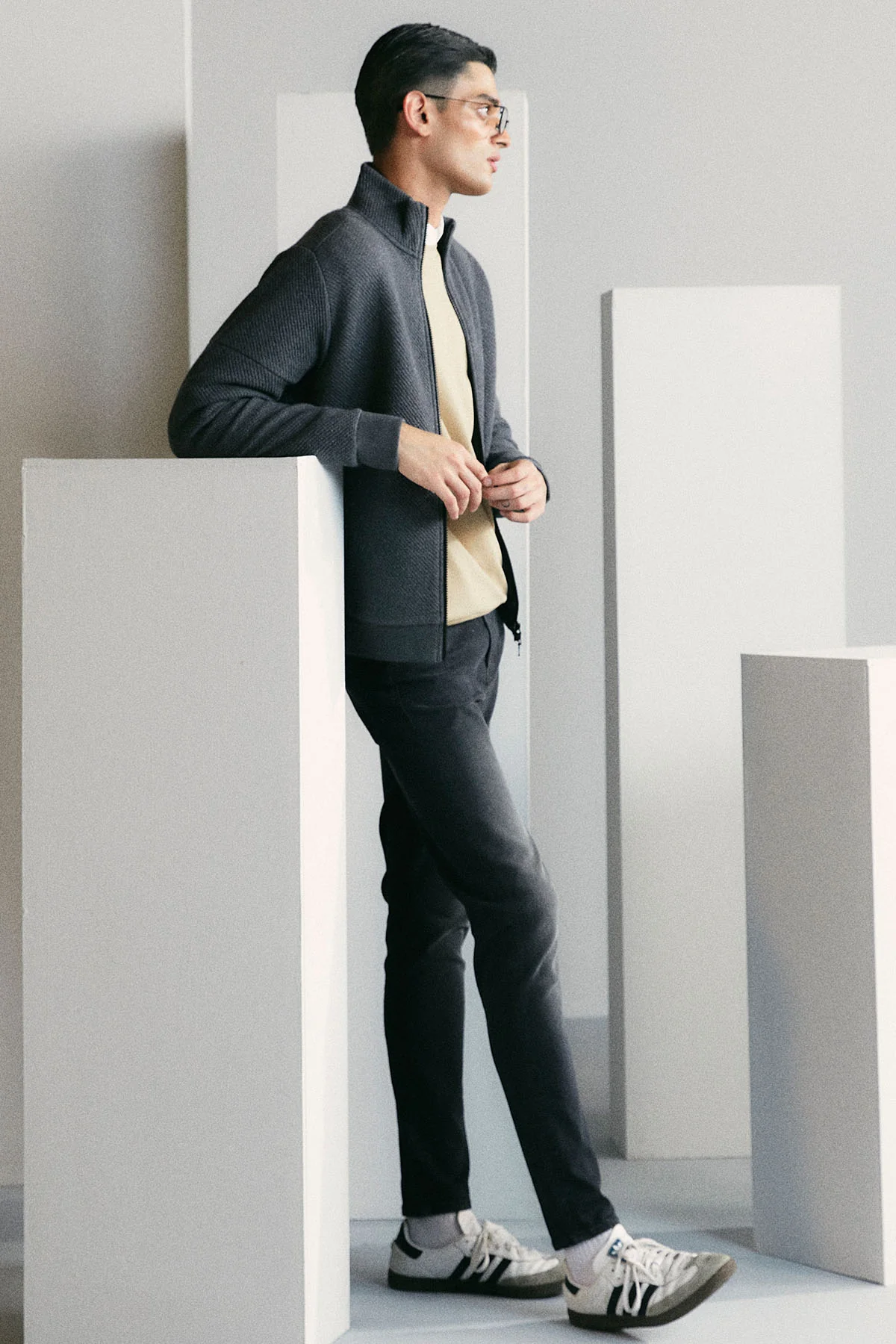 TEXTURED LUXE ZIP UP JACKET - Image 4