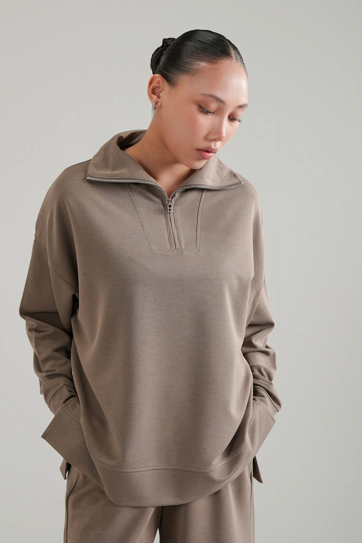 TEXTURED QUARTER ZIPPER-CLOUDLUX