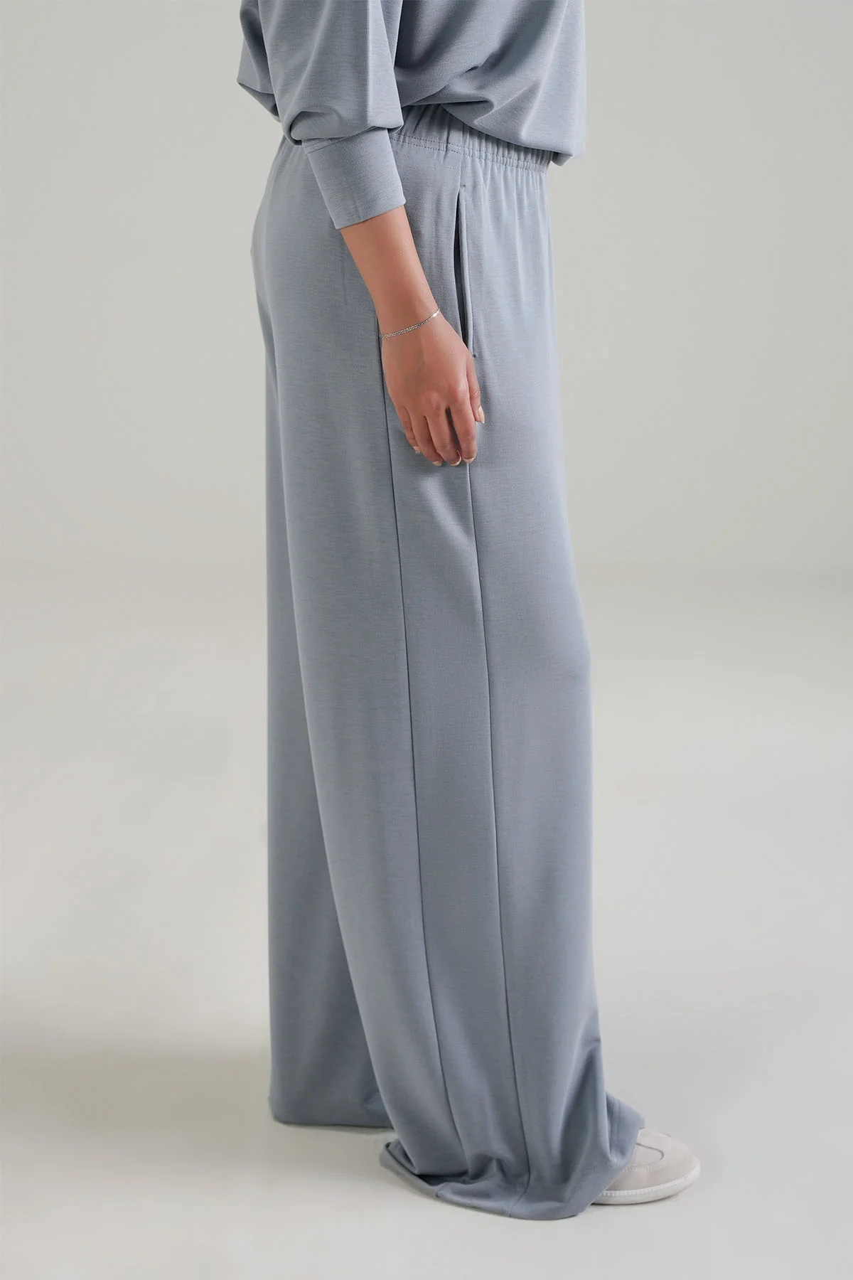 TEXTURED WIDE RELAXED PANTS -CLOUDLUX - Image 3