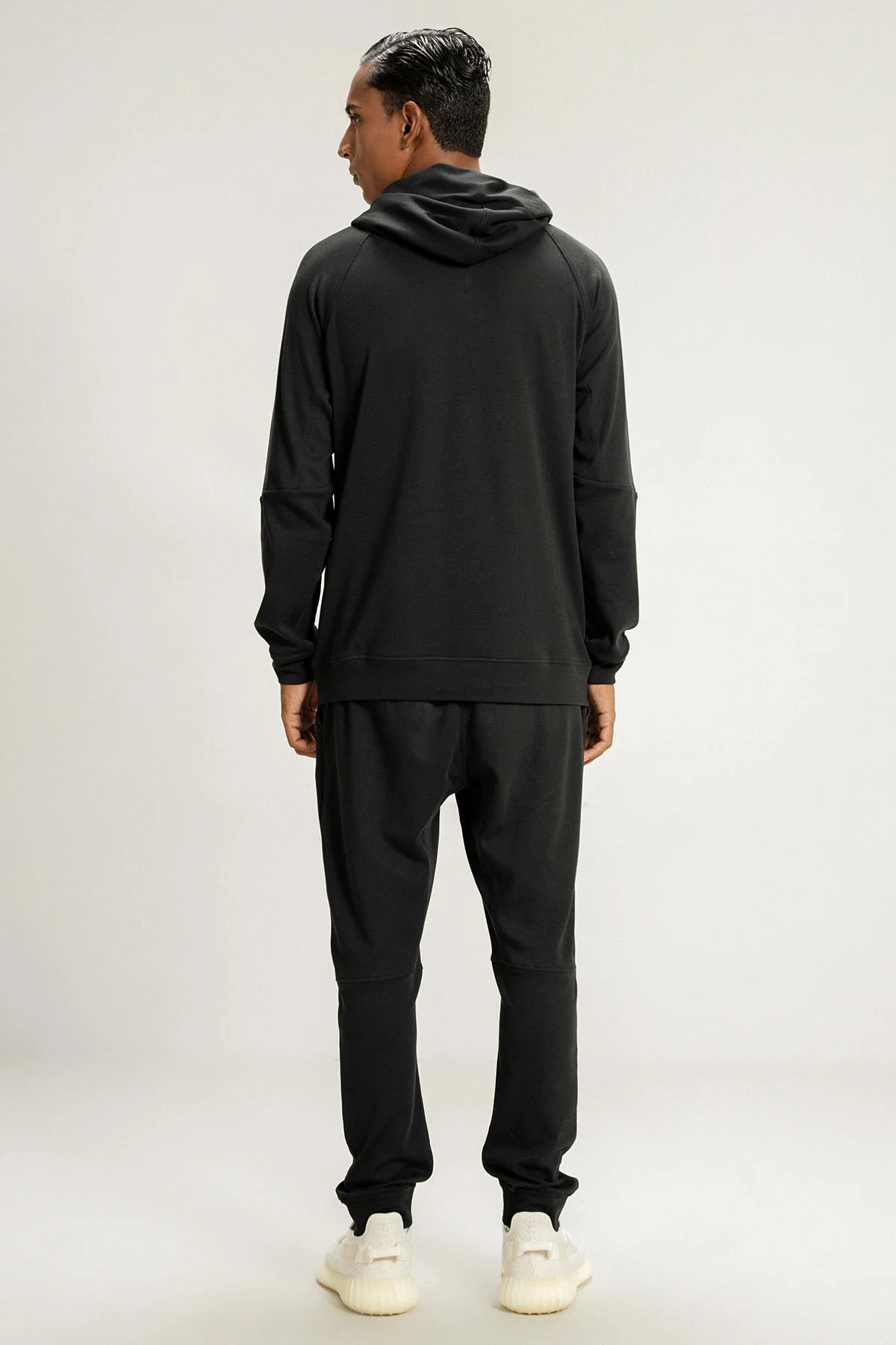 ULTRA LIGHT PULL OVER HOODIE - Image 6
