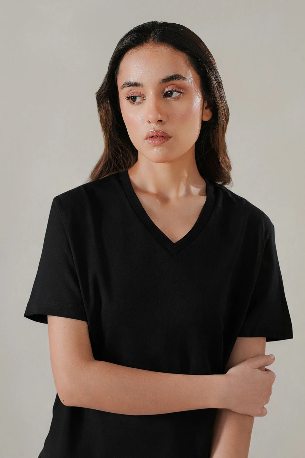 T-SHIRT V-NECK SUPIMA COTTON - Image 5