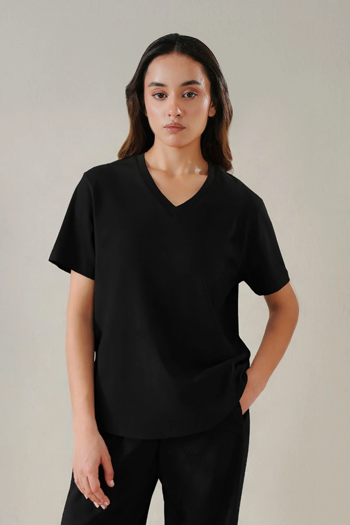 T-SHIRT V-NECK SUPIMA COTTON - Image 6