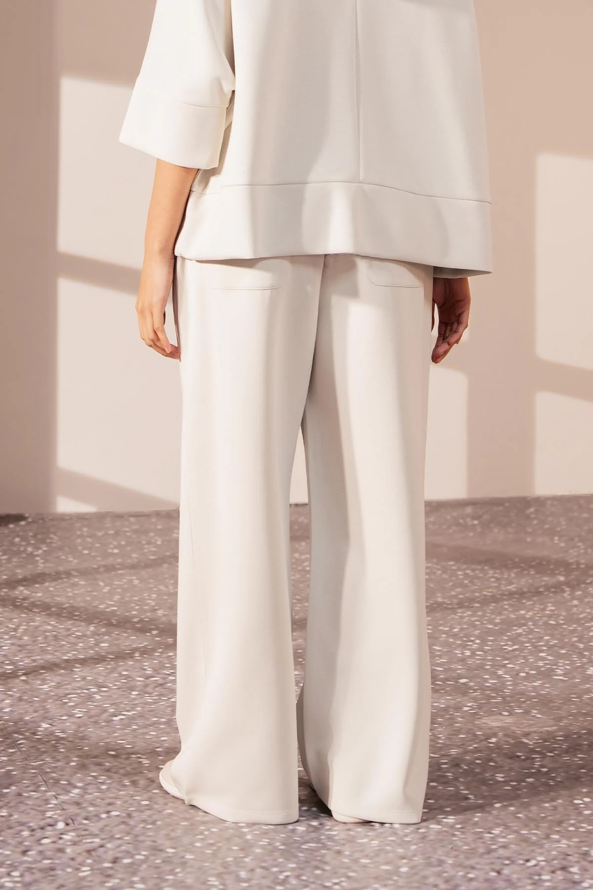 WIDE LEG RELAXED PANT WITH POCKET - CLOUDLUX LIGHT - Image 4