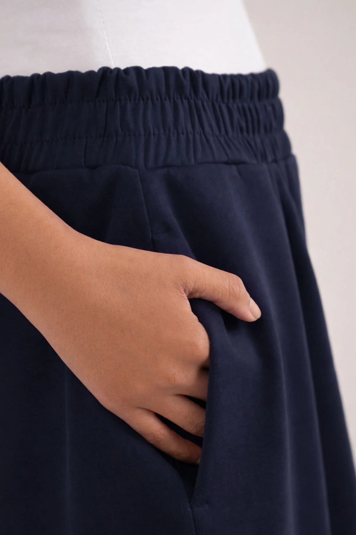 WIDE LEG RELAXED PANTS-SCUBA - Image 2