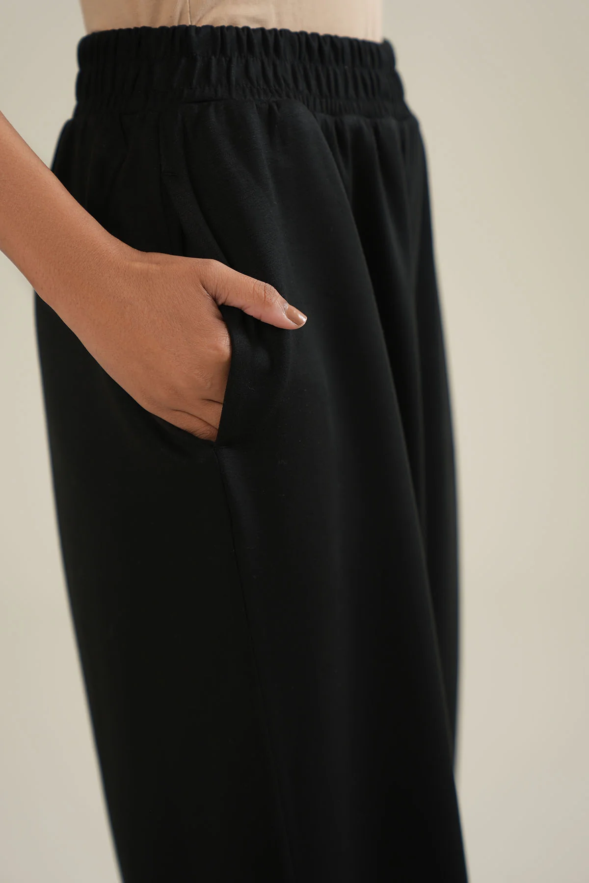 WIDE LEG RELAXED PANTS-SCUBA - Image 2