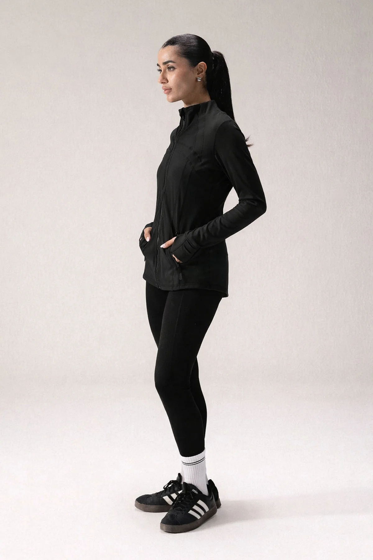 WOMEN PERFORMANCE JACKET - Image 3