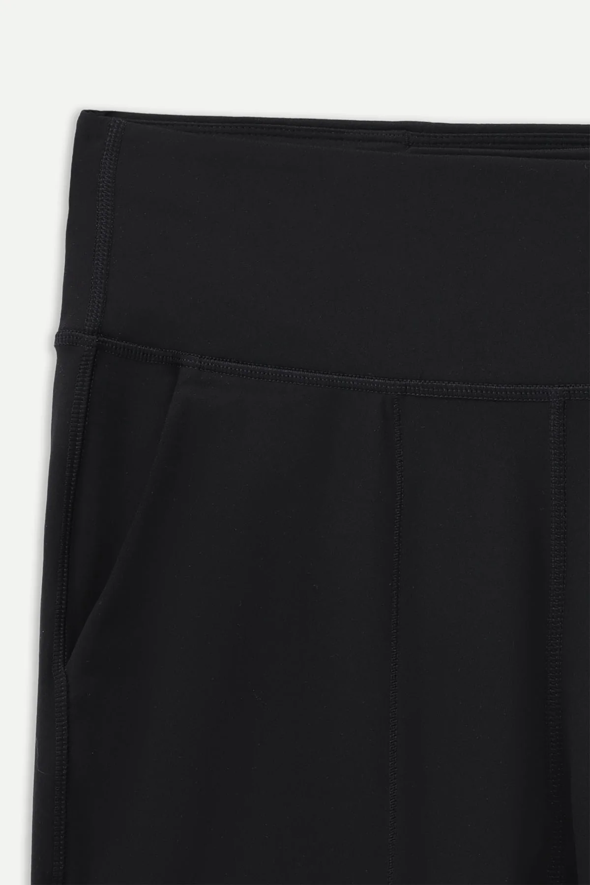 WOMEN PEFORMANCE JOGGER PANTS - Image 2