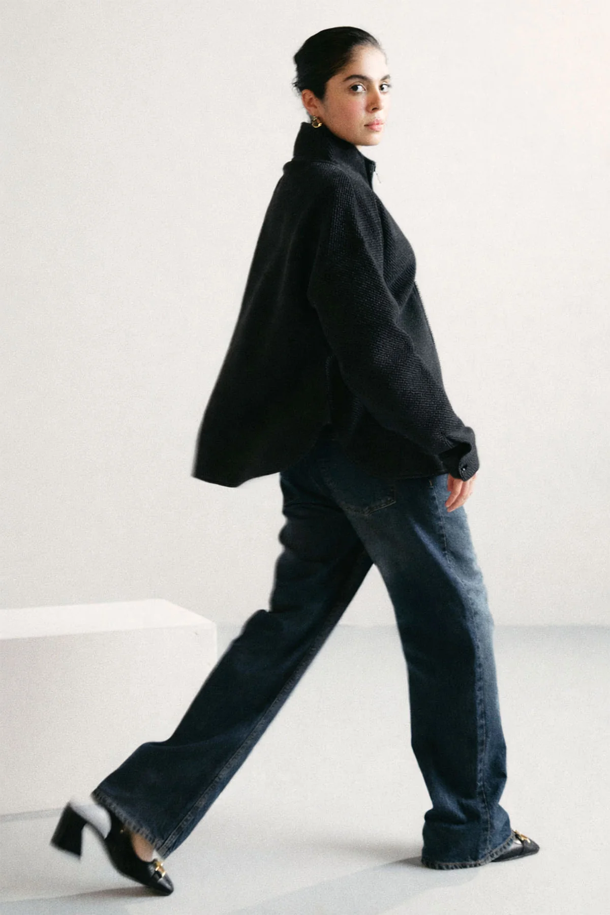 TEXTURED-LUXE ZIP UP JACKET - Image 3
