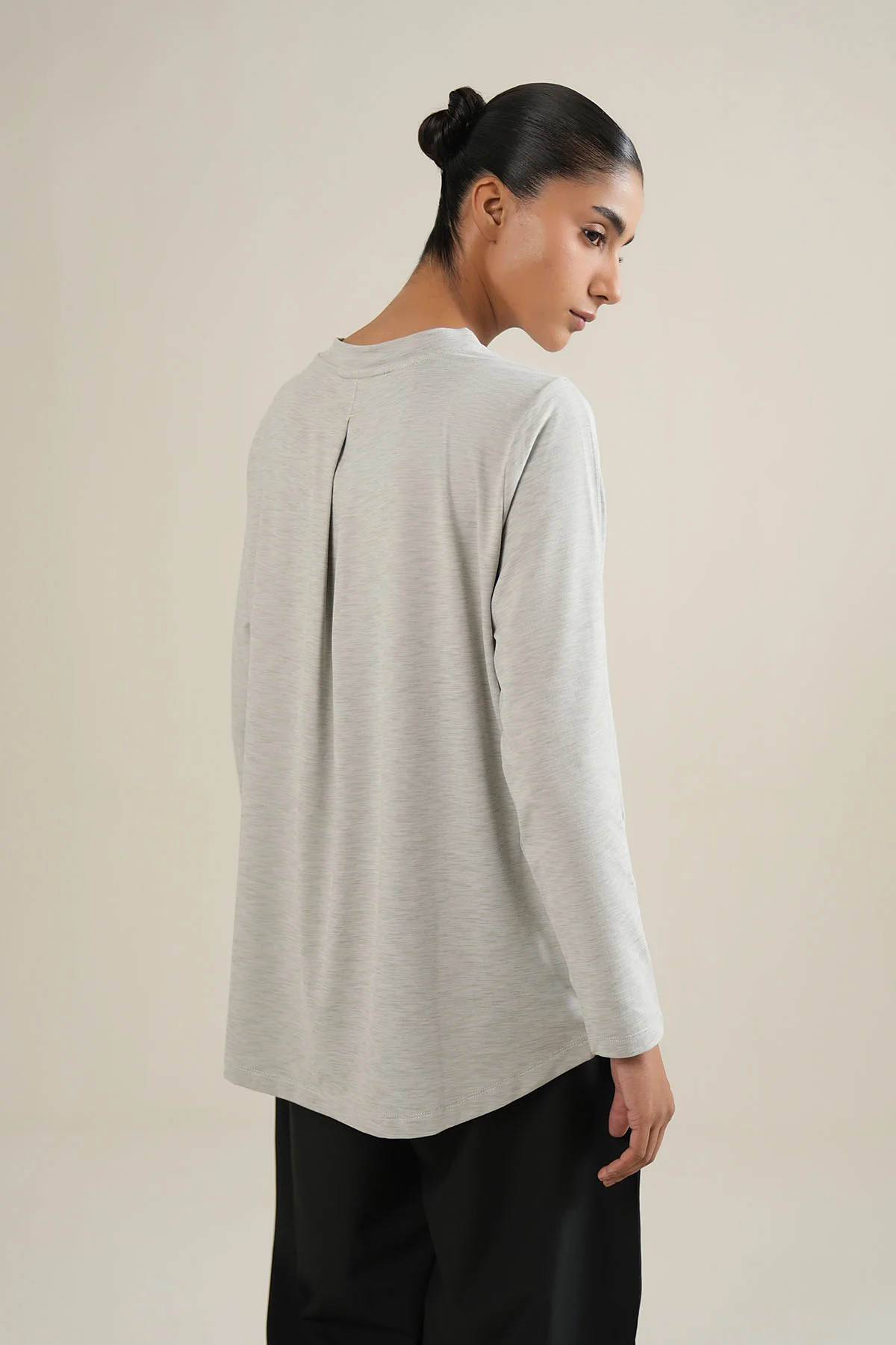 WOMEN WITH EASE TOP - Image 5