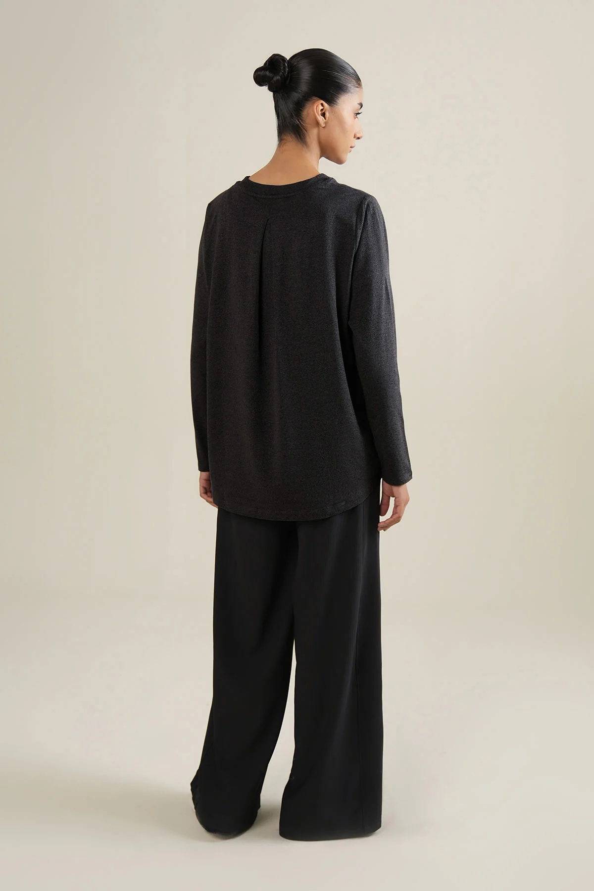 WOMEN WITH EASE TOP - Image 6